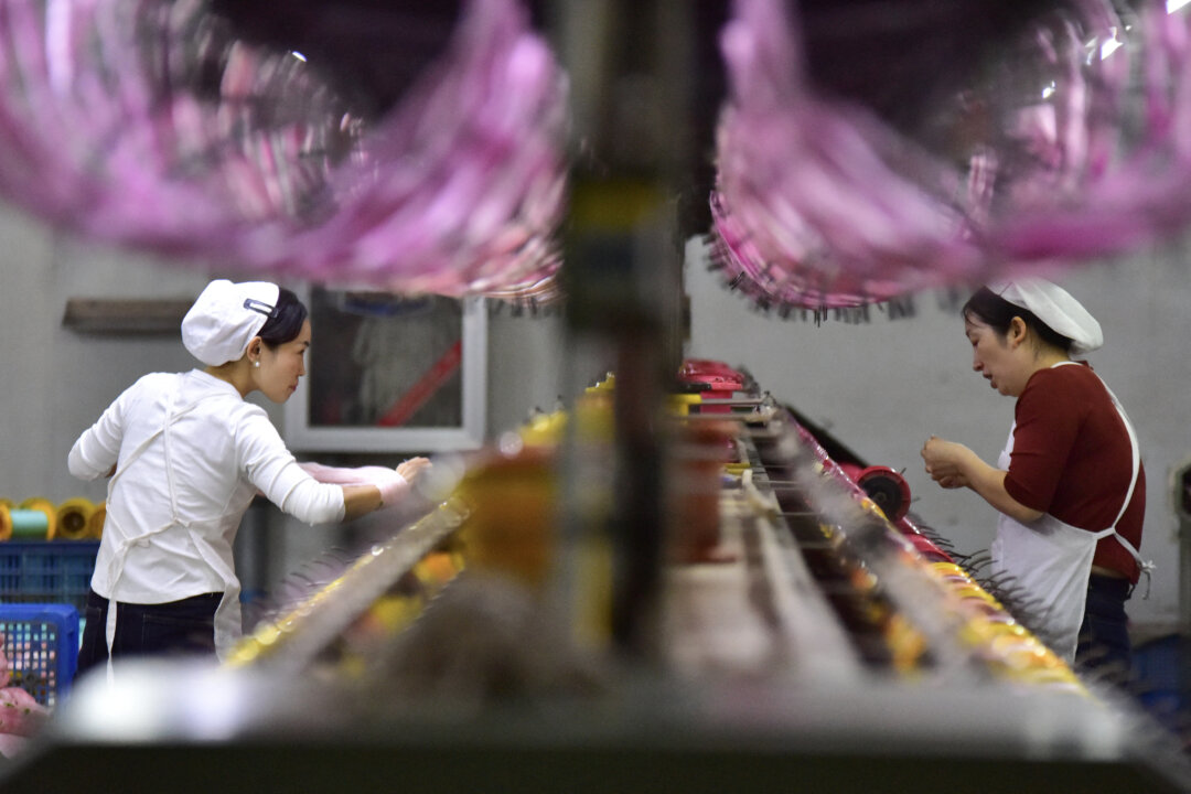 china’s-growth-could-slow-to-2-percent:-economist