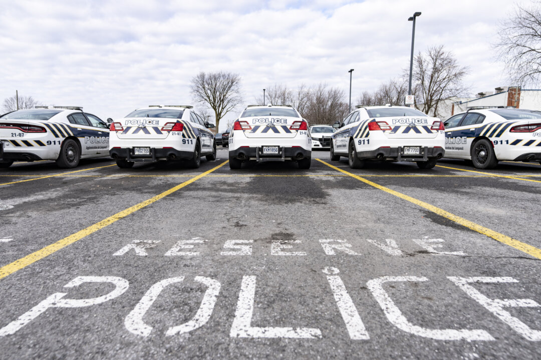 woman-arrested-after-newborn-left-alone-at-bus-stop-on-montreal’s-south-shore-dies