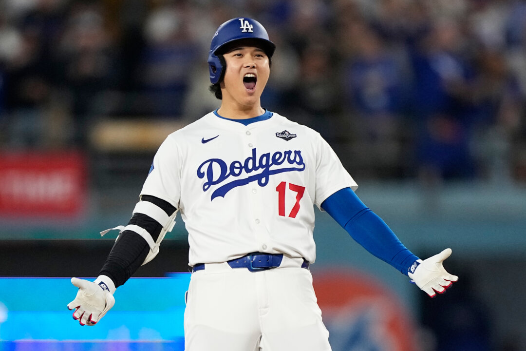 freeman’s-homer-in-18th-inning-lifts-dodgers-over-blue-jays-6-5-in-game-3