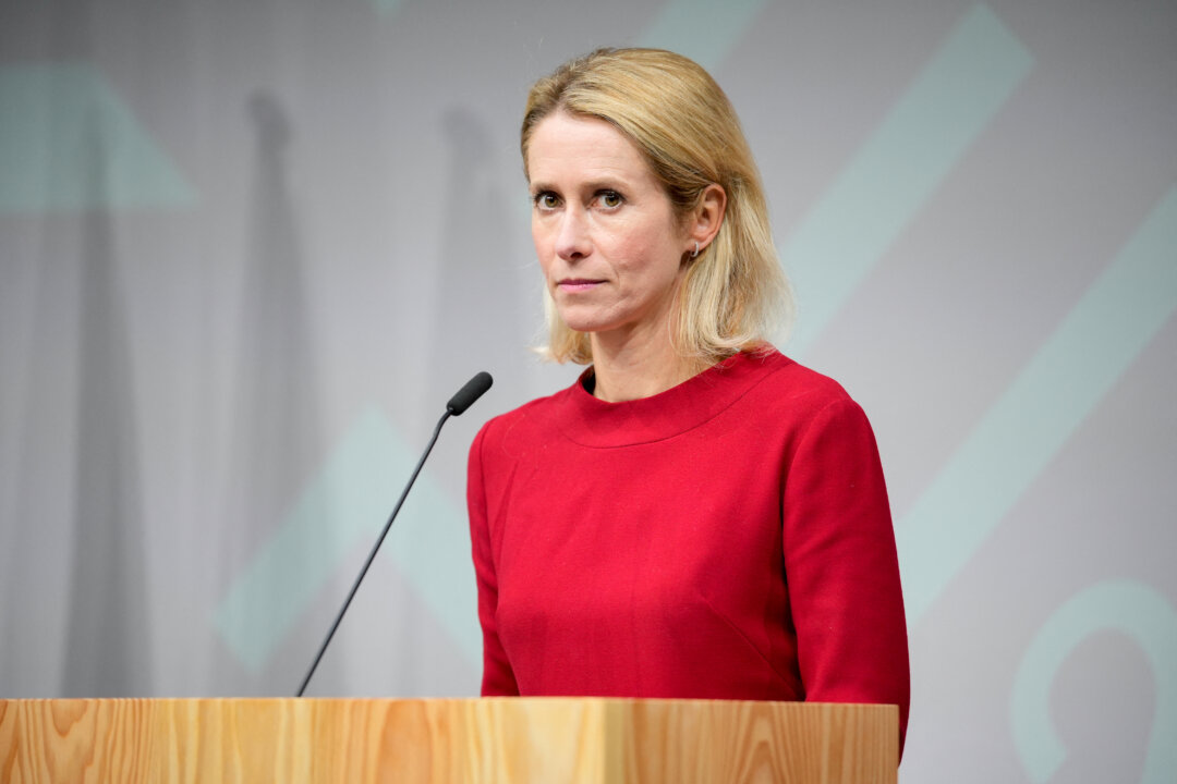 eus-foreign-policy-chief-says-china-is-backing-russias-war-to-keep-us-distracted