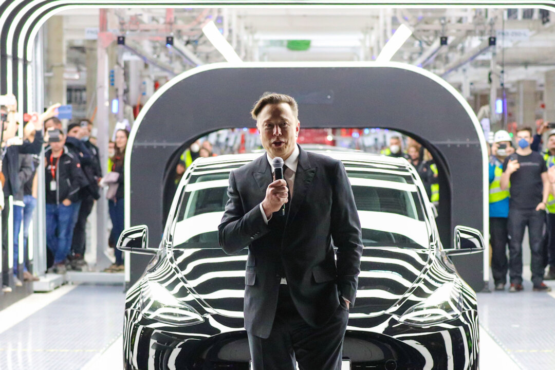 tesla-shareholders-approve-elon-musks-$1-trillion-pay-package