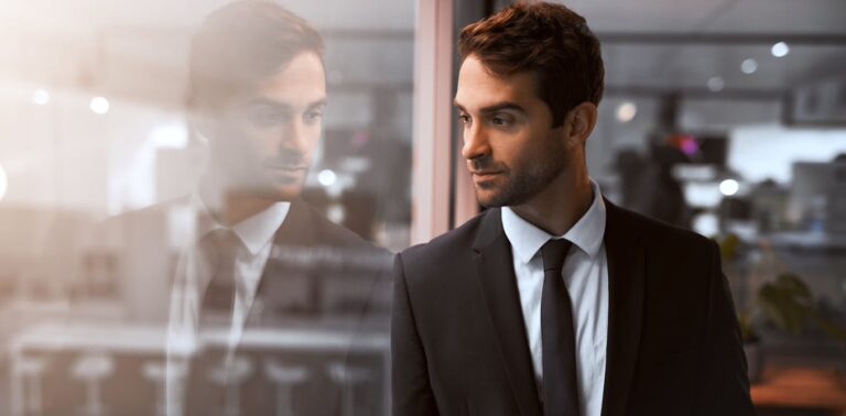is-my-boss-a-narcissist?-how-researchers-look-and-listen-for-clues