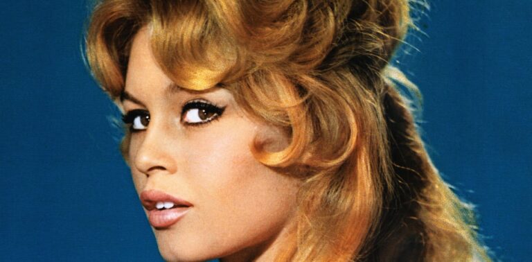 brigitte-bardot-defined-the-modern-woman-and-defied-social-norms
