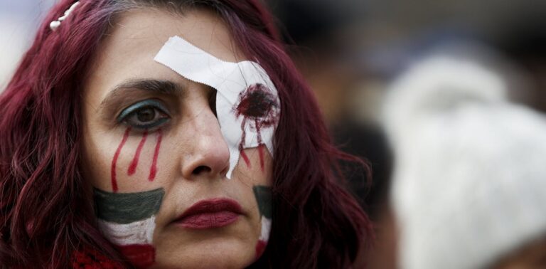 irans-crackdown:-why-security-forces-are-shooting-demonstrators-straight-in-the-eye