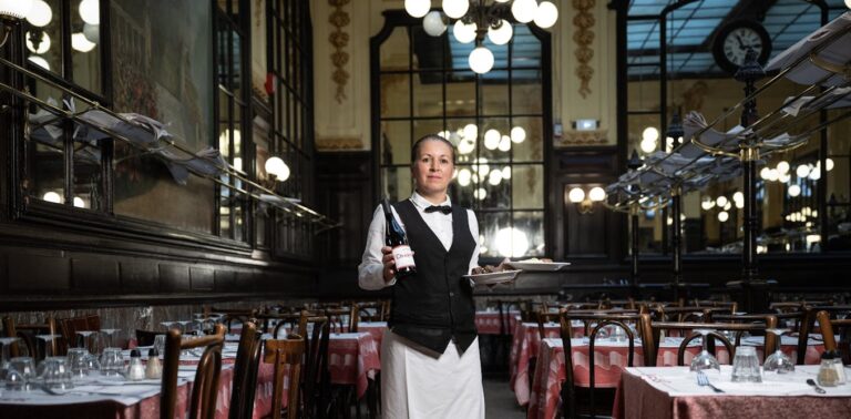 how-paris-working-class-dining-experience-is-reshaping-restaurant-economics-in-france