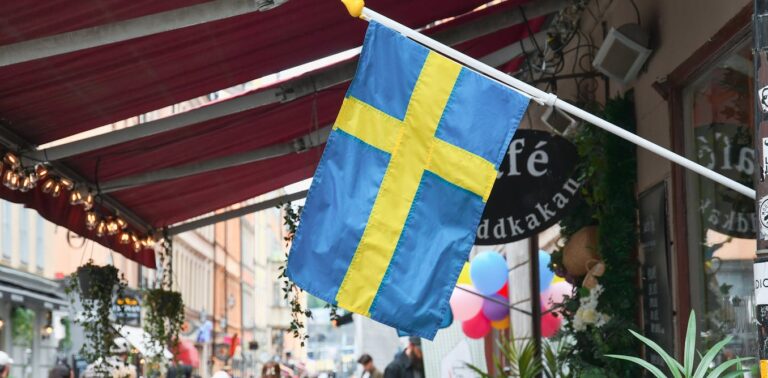 could-global-tensions-finally-see-sweden-warming-towards-the-euro?