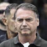 brazilian-congress-adopts-bill-lowering-bolsonaros-sentence,-overriding-lula-veto