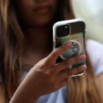 uk-doctors-compare-social-media-harms-affecting-children-to-smoking
