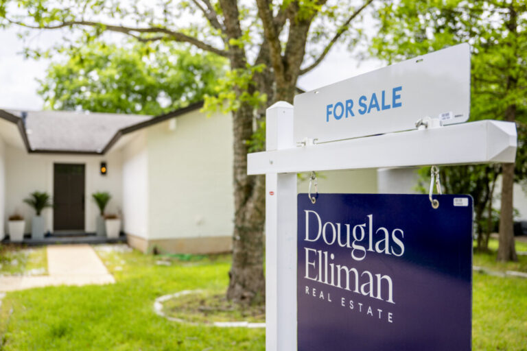average-30-year-mortgage-rate-climbs-to-9-month-high