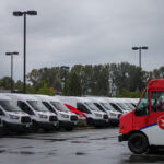 canada-post-workers-vote-to-accept-contract