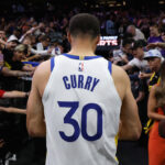 nbas-stephen-curry-announces-10-year-deal-with-chinese-sportswear-giant-li-ning