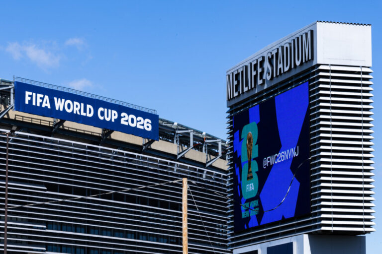 health-team-to-monitor-wastewater,-social-media-at-world-cup-for-outbreak-detection
