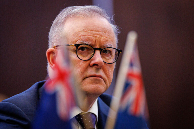 pm-warns-coalition-against-trying-to-out-one-nation-one-nation
