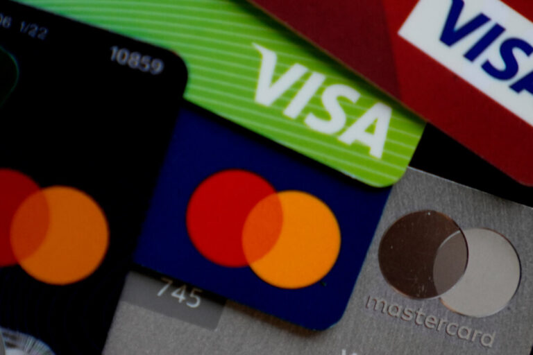 court-grants-preliminary-approval-of-$38-billion-visa,-mastercard-swipe-fee-settlement