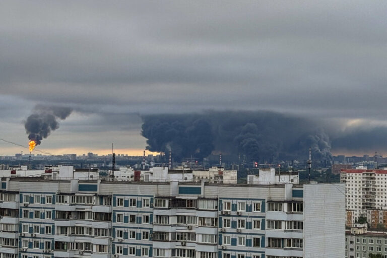 ukraine-strikes-moscow-oil-refinery-in-drone-attack