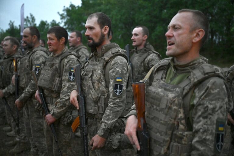 australia-pledges-$100-million-more-in-military-aid-for-ukraine