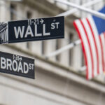 apollo-caps-private-credit-fund-withdrawals-after-redemption-surge