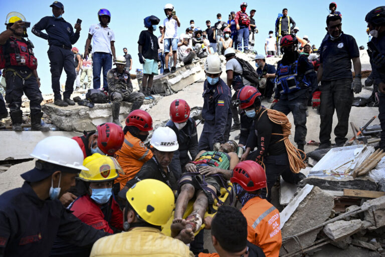 search-and-rescue-operations-continue-after-deadly-quakes-in-venezuela