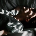 you-can-dream-while-youre-awake.-the-boundary-between-wakefulness-and-sleep-is-a-lot-blurrier-than-youd-think