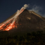 day-in-photos:-volcano-eruption,-drought-in-italy,-and-flood-in-nigeria