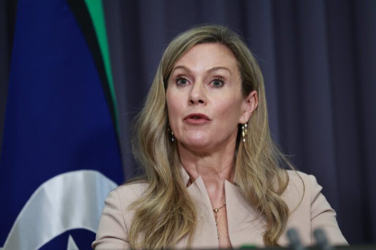 esafety-commissioner-calls-for-greater-powers-to-tackle-online-anti-semitism