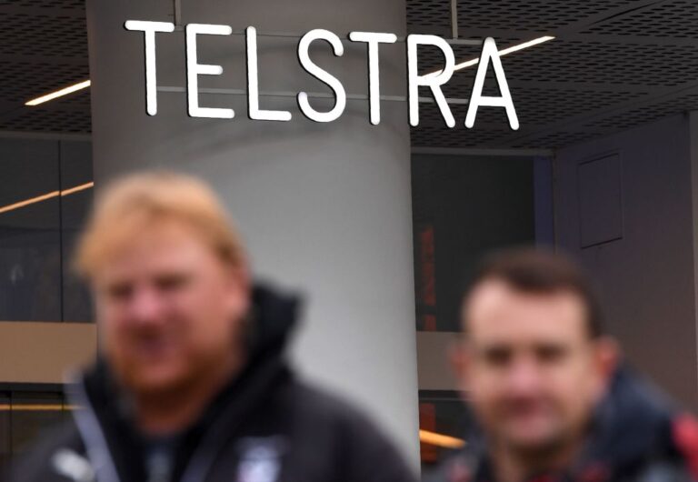 telstra-outage-halts-trains,-transactions,-triple-zero-services