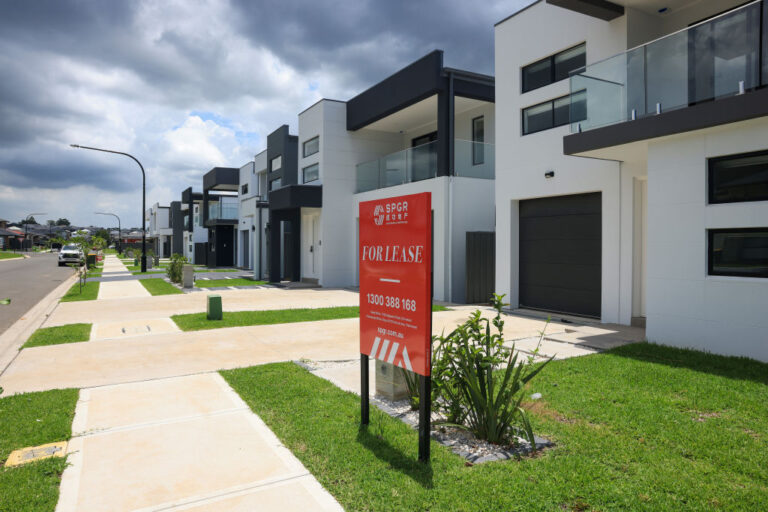 renters-spend-record-one-third-of-income-on-housing:-report