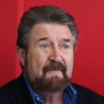 veteran-broadcaster-and-former-senator-derryn-hinch-dies-at-82