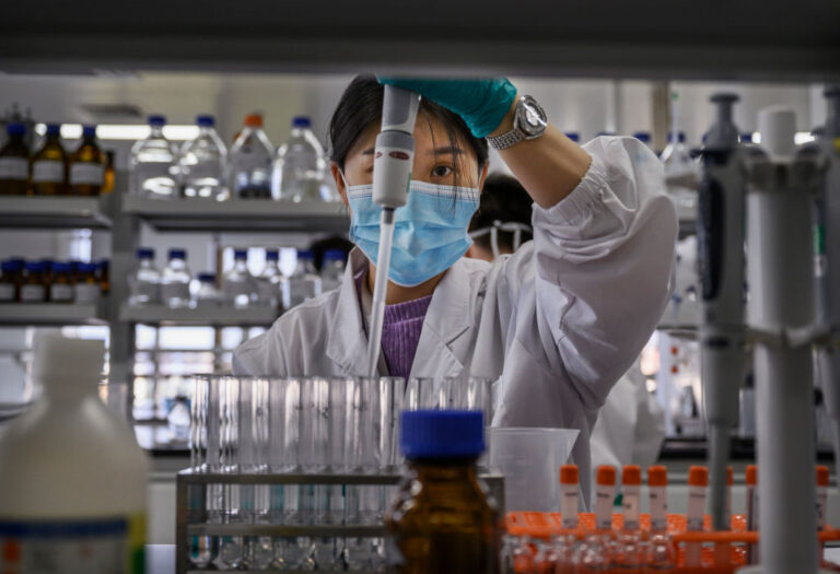 chinese-doctors,-families-say-questions-over-suspected-covid-vaccine-injuries-remain-unanswered
