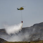 day-in-photos:-devastating-spain-wildfire,-miners-gala-march,-and-float-festival-in-france