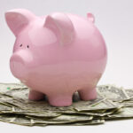 high-yield-savings-accounts-still-pay-over-4%-in-2026heres-how-to-cash-in