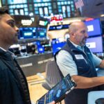 wall-street-review:-tech-stocks-sink-as-semiconductor-sector-enters-bear-market-on-ai-worries