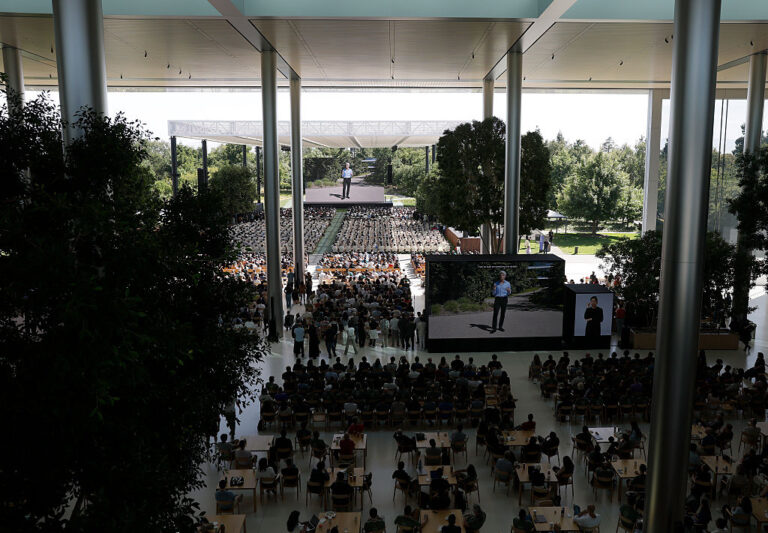 apple-briefly-passes-nvidia-as-worlds-most-valuable-company-before-nvidia-reclaims-lead