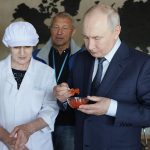 japan-protests-as-putin-visits-disputed-islands