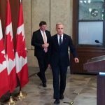 trump-says-canada-seeking-benefits-of-being-a-state-after-trade-talks-collapse