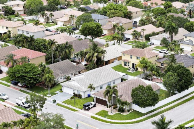 aging-americans-could-return-14-million-homes-to-market-over-next-decade,-report-says