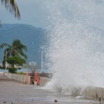 hurricane-simon-pounds-resorts-and-vulnerable-towns-along-mexicos-pacific-coast