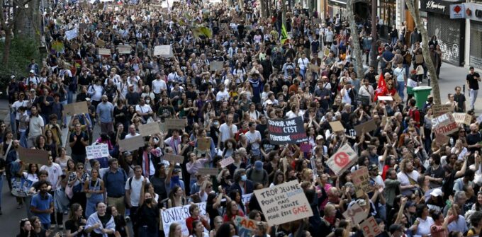 french-student-protests:-comparisons-with-1968-will-only-serve-the-political-extremes