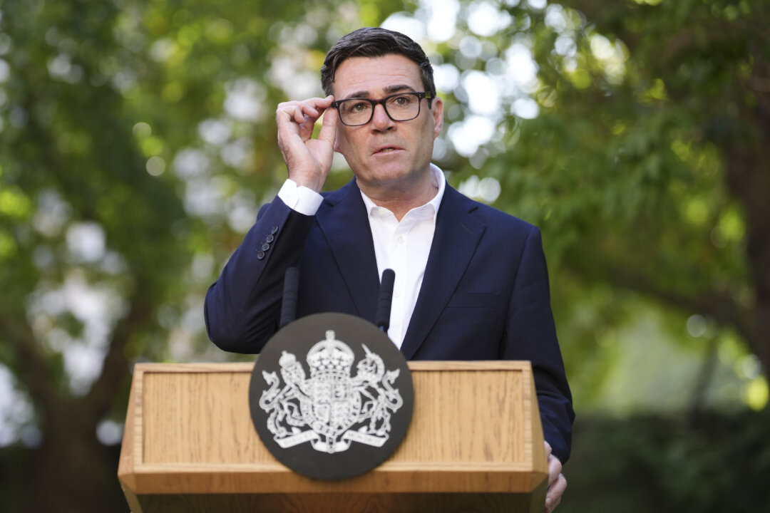 uk-prime-minister-says-he-agrees-with-principle-of-migration-reform