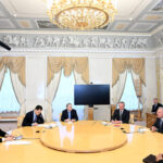 trilateral-ukraine-talks-depend-on-battlefield-situation,-kremlin-aide-says