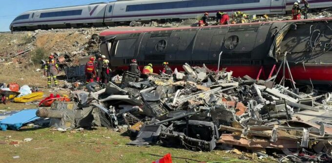 spains-high-speed-train-network-is-plagued-by-old-signalling-systems.-they-may-have-caused-the-deadly-crash