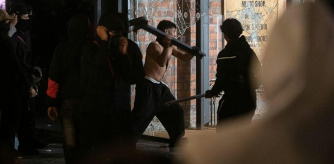 barcelona-unrest:-how-to-fabricate-a-protest-in-the-age-of-tiktok